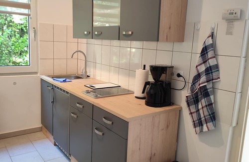 Hagen Apartamento | Charming house within a house - vacation & business apartment with private terrace.