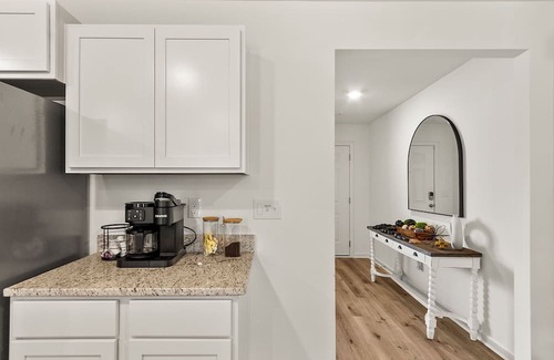 Northport Casa | Stunning Northport home 5bd 3bth and just 7 miles to UofA