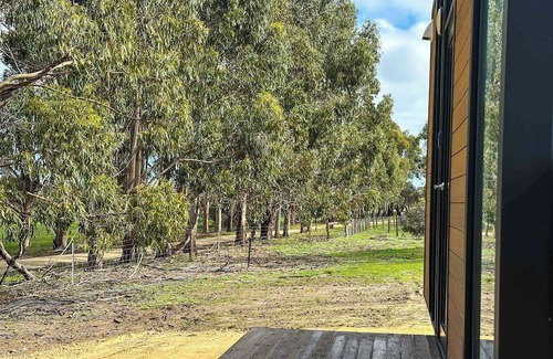Willalooka Casa | Xmas Rocks - Country Cabin by Tiny Away