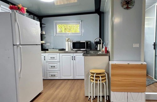 Valinda Complejo | Amazing resort with AC in La Puente - 2 bedrooms container house