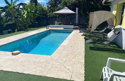 Sainte-Clotilde Casa | Peaceful villa with pool overlooking the Indian Ocean