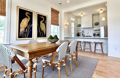 Taylor Casa | The Kinsey, 4BR Home by Velvet Ditch Villas