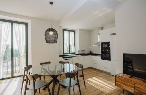 Hostalric Apartamento | Una escapada con encanto en un edificio lleno de historia