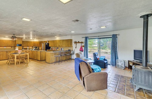 Polvadera Casa | Perfect For Groups! Socorro Home Near NM Tech