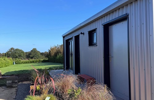 Kinnitty Cabina | Silver Bloom Cabin, a peaceful retreat in Kinnitty’s Slieve Bloom Mountains
