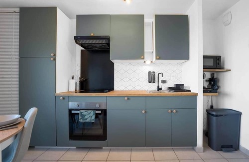 Woippy Apartamento | Le Cookie - 4 pers' - 2 beds - Station 50m - Garage