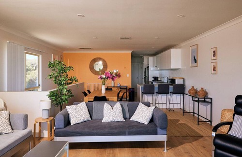 Aldinga Beach Casa | North Beach - Stunning Beach Views on Aldinga Beach Esplanade