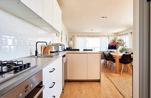 Aldinga Beach Casa | North Beach - Stunning Beach Views on Aldinga Beach Esplanade