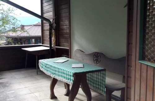 Oberndorf in Tirol Casa | Quaint holiday home with garden and views