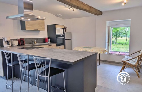Saint-Michel-de-la-Roe Cabaña | Acogedor alojamiento para 6 pers. con amplia terraza