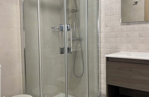 Carrizo De La Ribera Apartamento | Apartamento moderno en Carrizo de la Ribera