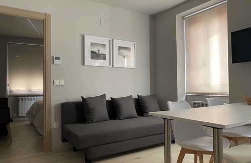 Carrizo De La Ribera Apartamento | Apartamento moderno en Carrizo de la Ribera