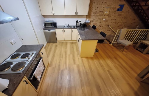 Batemans Bay Casa | UNIT 9: A cosy 2 beddie and a short stroll into central Batemans Bay.