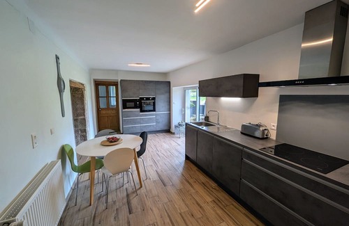 Aillevillers-et-Lyaumont Cabaña | Amplio gîte con carácter para 15 pers en Aillevillers con jardín