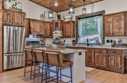 Morganton Cabina | Bliss Creek| Blue Ridge, GA
