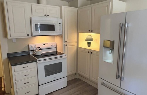 Chickasha Casa | England House: 3BR w/workspace & WiFi, family friendly