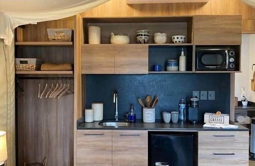 Bastrop Casa | Premium Lakefront Cabin #4: The Cardinal (Austin)