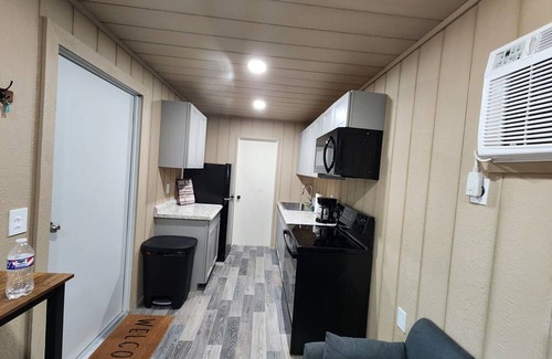 Osceola Cabina | Bunkhouse Cabin near Truman Lake in the Ozarks!