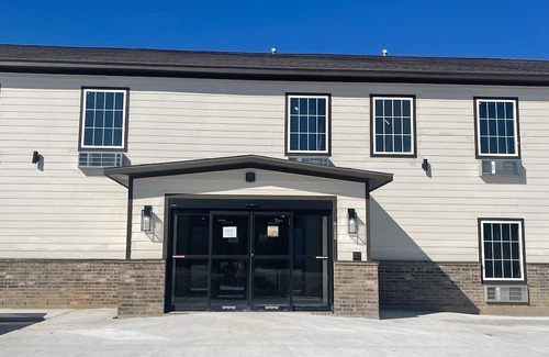 Sulphur Casa | Double Queen Bedroom with Kitchen