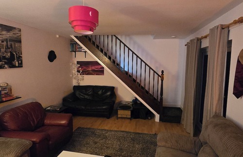 Mapperley Casa | Cosy House on the hills of Carlton, 15 mins away from Nottingham City Centre