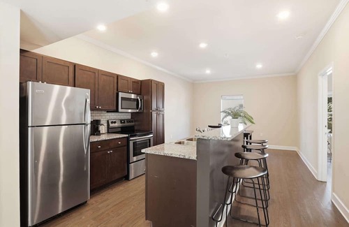 Central Casa | Spacious & Tranquil Escape | 9min to Forest Trails