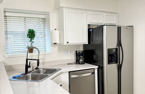 Milwood Casa | 3-bedroom house in peaceful Austin with AC