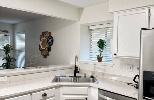 Milwood Casa | 3-bedroom house in peaceful Austin with AC