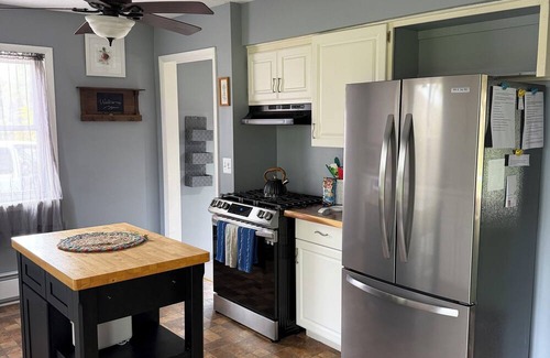 Davison Casa | Ranch in country. 3 bed 2 bath, beautiful 1 acre. Long short term available