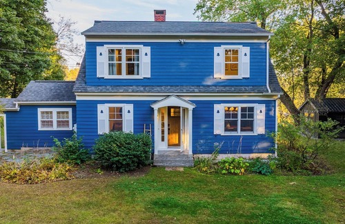 Norwich Cabaña | Peaceful Riverview Retreat - 1 mi to Dartmouth College - 4-bd -3ba