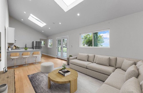 Santa Rosa Cabaña | Charming 2-bedroom cottage with amazing city and mountain views