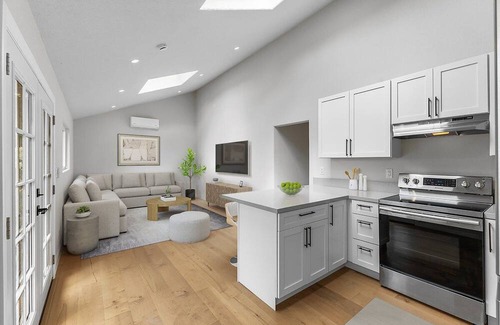 Santa Rosa Cabaña | Charming 2-bedroom cottage with amazing city and mountain views