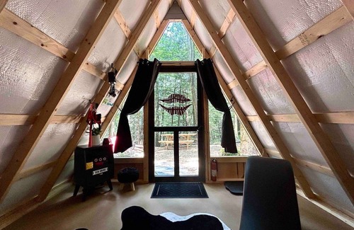 Sidney Alquiler De RV | Stay Wild | Cozy A-Frame Cabin & Glamping Escape