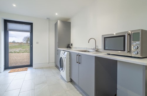 Sotherton Casa | Nestled away overlooking the Suffolk countryside in the village of Henham, Mandalore is a tastefully