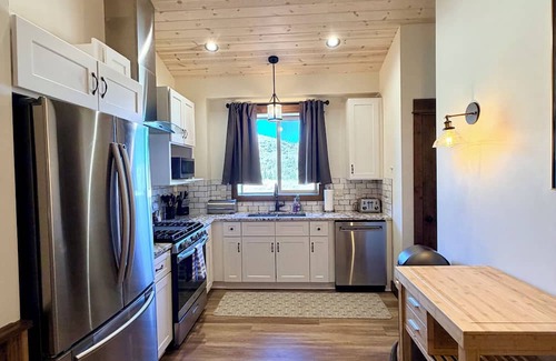 Emigrant Apartamento | Elk Suite at Caspari Lodge: Epic Paradise Valley Views