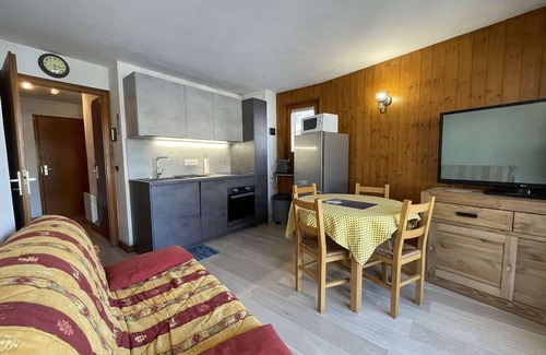 Praz-sur-Arly Apartamento | Apartamento con cabina en Praz-sur-Arly para 4 personas, cerca de pistas y lago