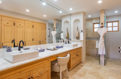 El Médano Ejidal Complejo | Beachfront Villa at Resort – Steps to Medano Beach, Ocean Views & Amenities