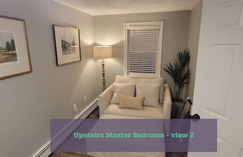 Plymouth Casa | Marvelous 4-bed 2-bath house in Plymouth, walking distance to the beach.