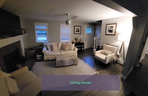 Plymouth Casa | Marvelous 4-bed 2-bath house in Plymouth, walking distance to the beach.