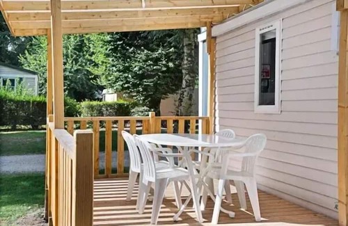 Saint-Yvi Casa | Campsite Le Bois de Pleuven* - Classic XL 4-room mobile home for 6 people