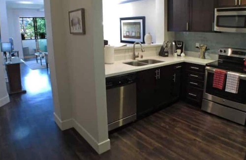 Westwood Apartamento | 2 Bed Apartment in a Full Service Building L11-A