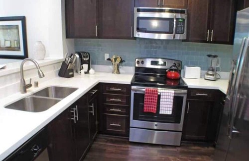 Westwood Apartamento | 2 Bed Apartment in a Full Service Building L11-A
