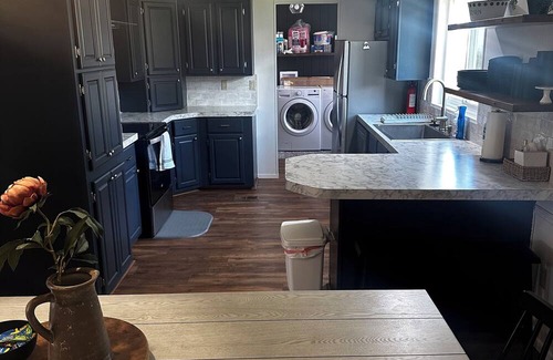 Dingle Casa | 1-Min Walk to Private Beach, Lake Views, Pickleball, Gated Family Getaway!