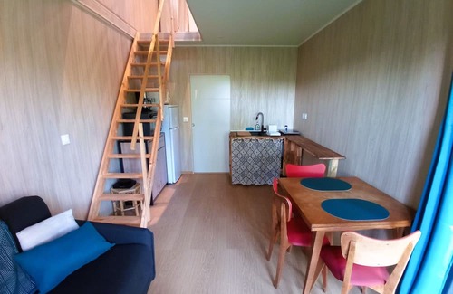 Montboillon Chalet De Esquí | Chalet in the countryside, in the heart of a wooded garden.