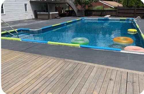 Wakefield Apartamento | Pool & Jacuzzi Escape near Boston, Salem & Marketstreet Lynnfield