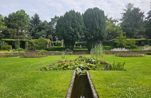 Wageningen Casa | Modern Haven w/Spa Access | Nature Reserves, Local Attractions | Onsite Dining