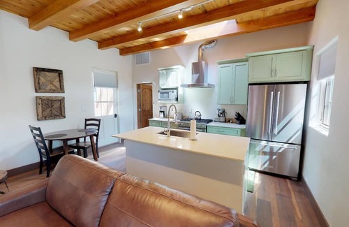 Historic Eastside Casa | Delgado B-3: Just one block from Canyon Road!