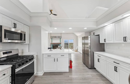 Cape May Court House Casa | Charming newly updated home in Avalon with endless views of bay and sunset