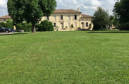 Saint-Vincent-de-Pertignas Casa | Luxury Chateau near St Emilion, Bordeaux region with Pool and Staff