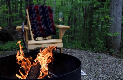 Miller Lake Casa | "The Palm" Unique Glamping Tent near Tobermory