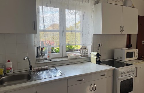 Nemesgulacs Cabaña | Cosy one bedroom cottage with perfect views with AC close to Lake Balaton